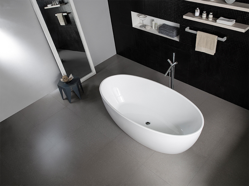 BNK Naga BTT-1700 Oval Freestanding Bath Gloss White