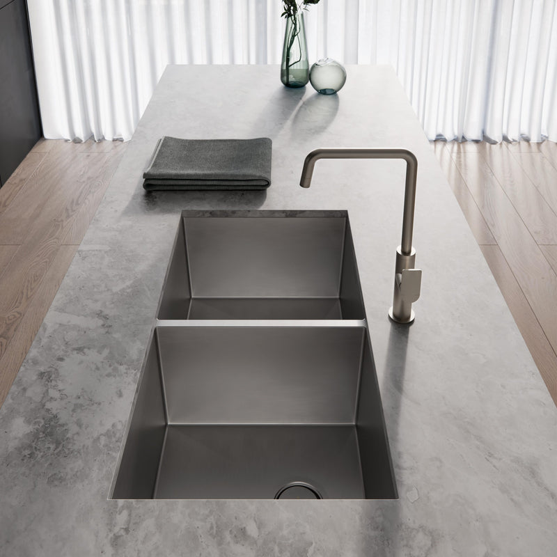Phoenix Mekko Sink Mixer 190mm Squareline