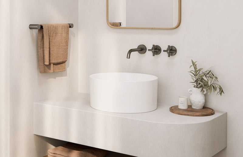 Phoenix Vivid Slimline Plus Wall Basin / Bath Hostess Set 180mm Outlet