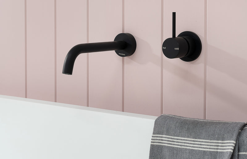 Phoenix Vivid Slimline Wall Bath Outlet 180mm Curved