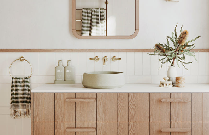 Phoenix Cromford Wall Basin / Bath Tap Set